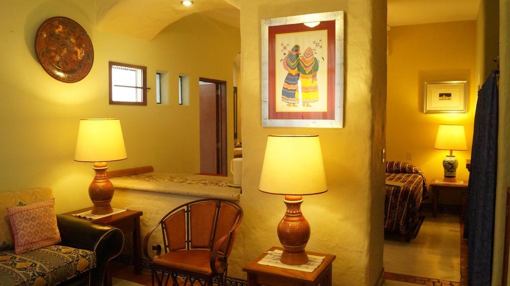 Casa De Las Flores Bed and Breakfast Tlaquepaque Zewnętrze zdjęcie