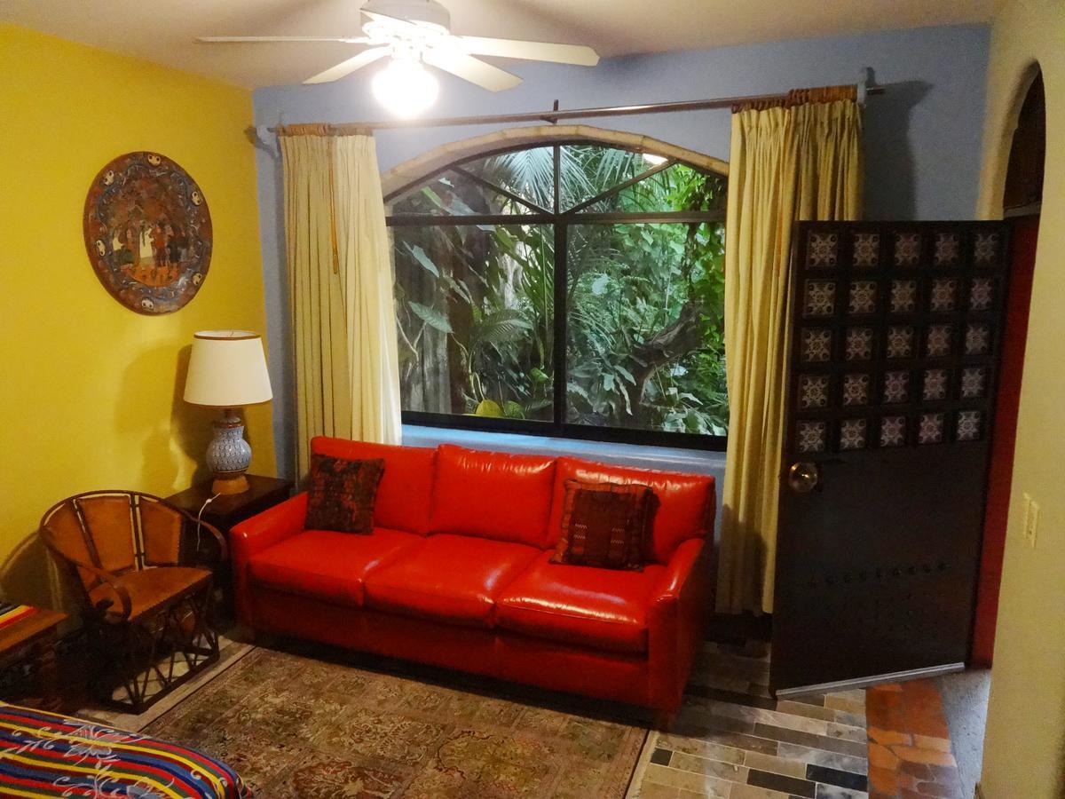 Casa De Las Flores Bed and Breakfast Tlaquepaque Zewnętrze zdjęcie