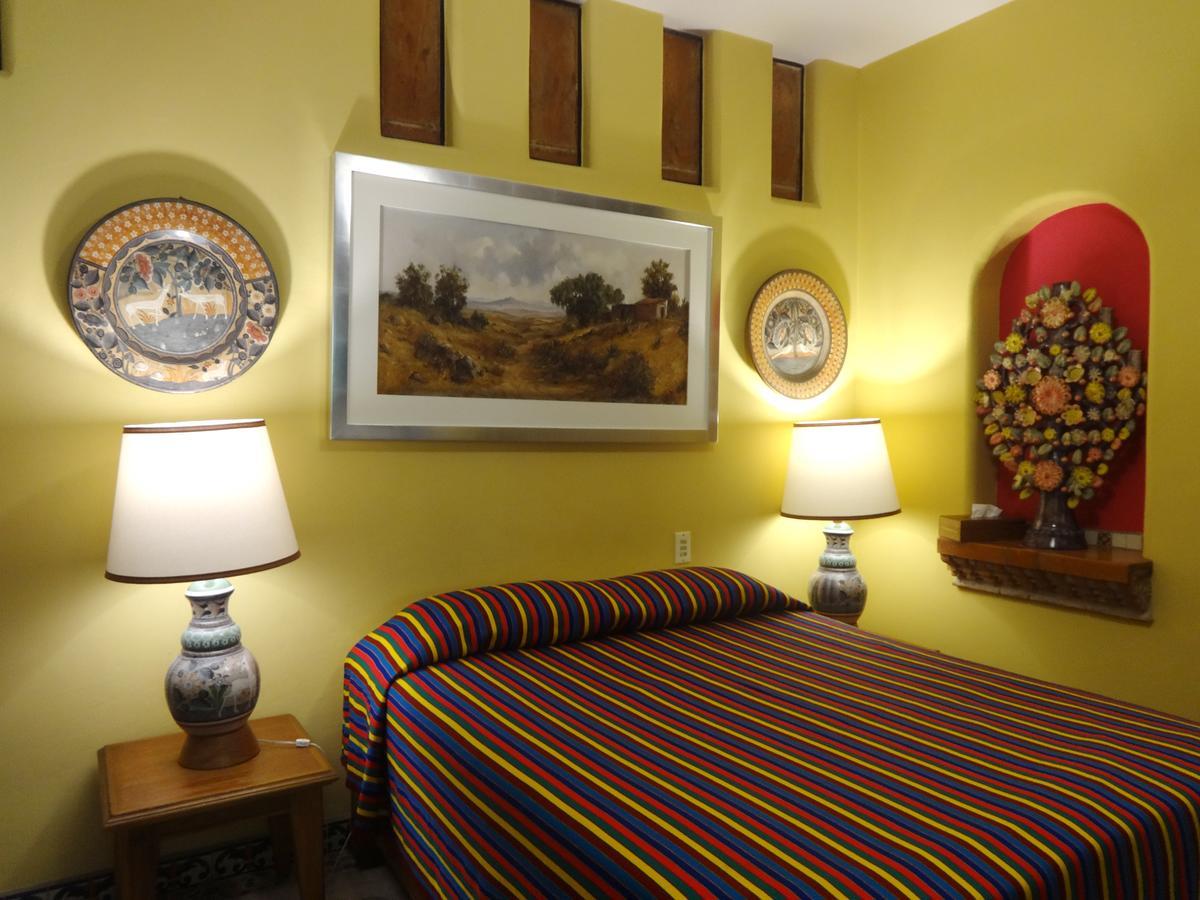 Casa De Las Flores Bed and Breakfast Tlaquepaque Zewnętrze zdjęcie