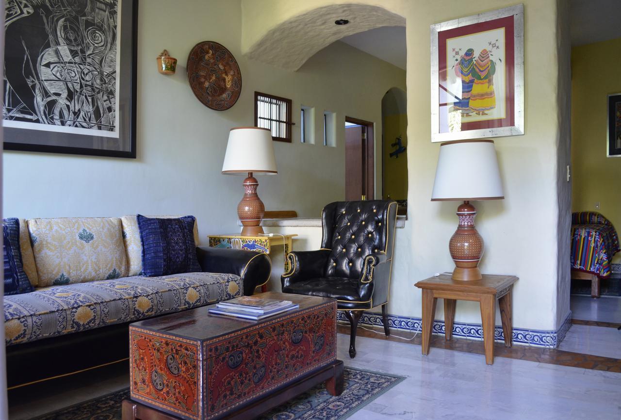 Casa De Las Flores Bed and Breakfast Tlaquepaque Zewnętrze zdjęcie