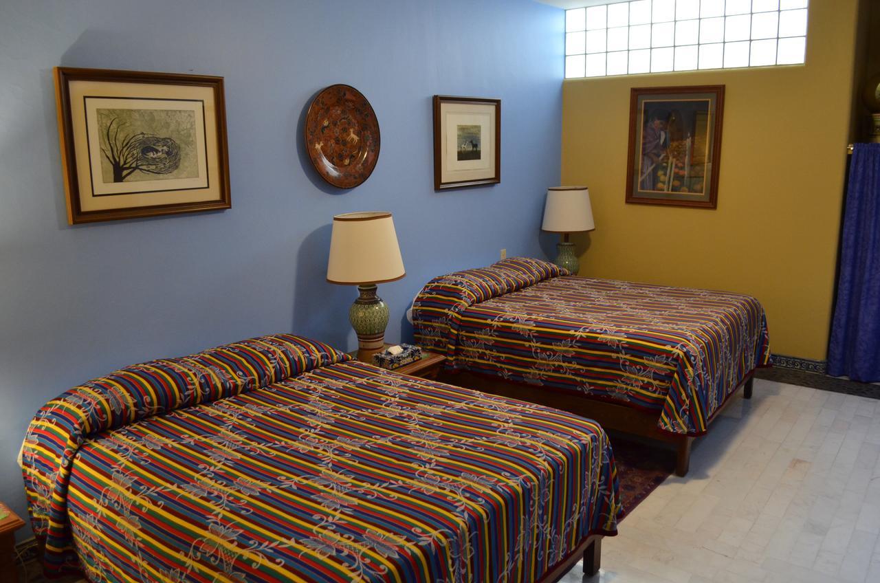Casa De Las Flores Bed and Breakfast Tlaquepaque Zewnętrze zdjęcie